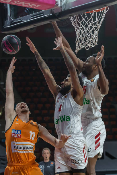 程的国际比 程的国际比