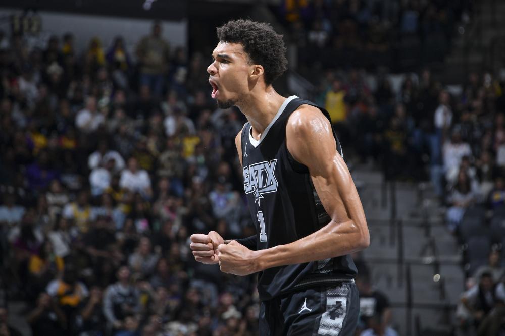 个人表现也 个人表现也