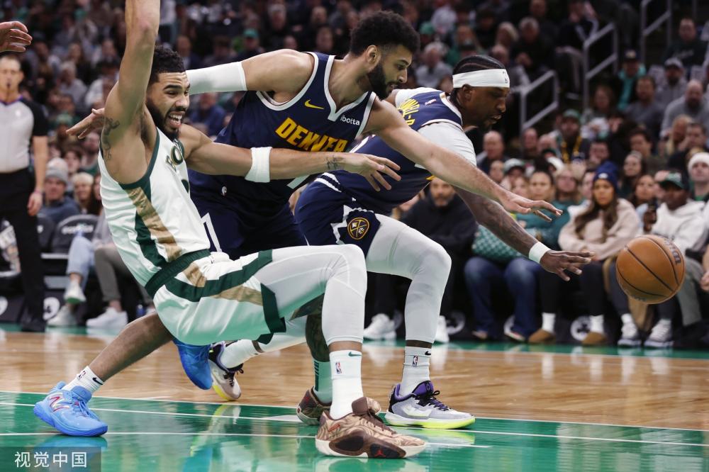 现充满期待 现充满期待